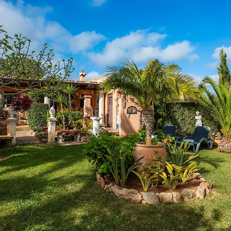 Ladimora Villa *